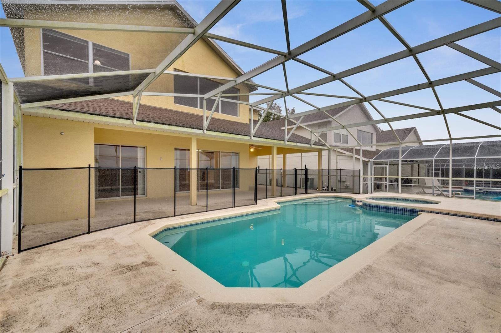 ABBEY AT WEST HAVEN - Residential