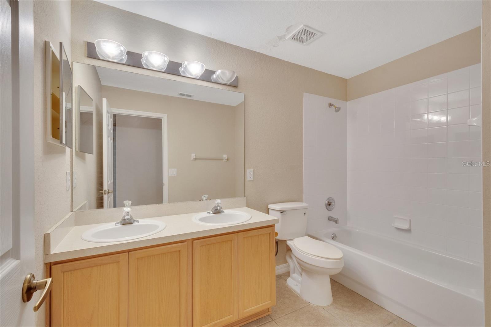 ABBEY AT WEST HAVEN - Residential