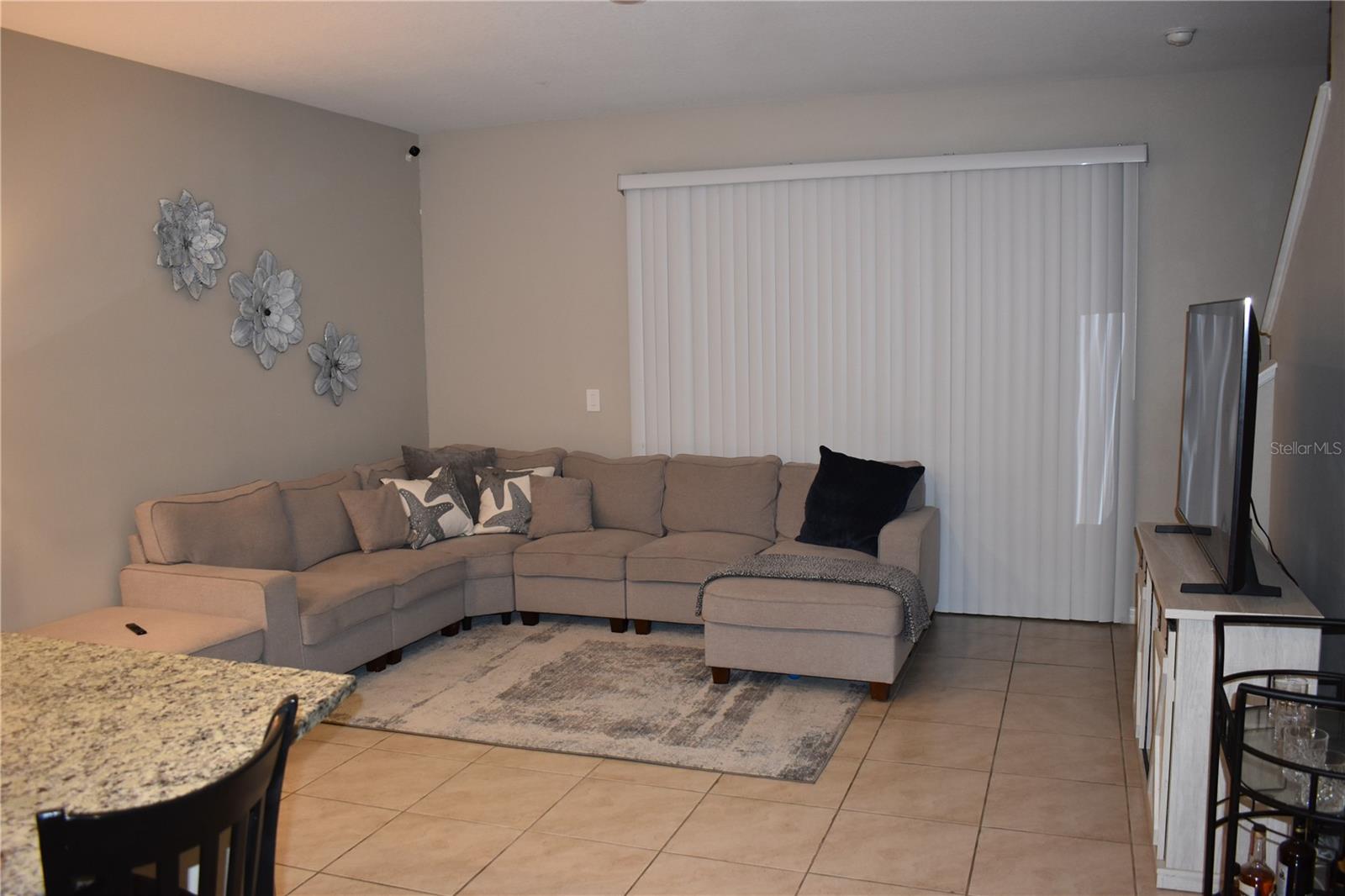 LANDING PH 1 - Residential