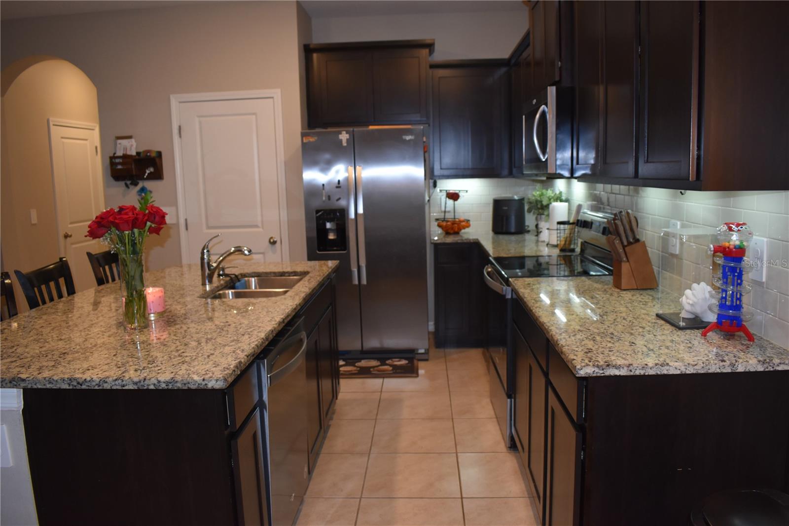 LANDING PH 1 - Residential