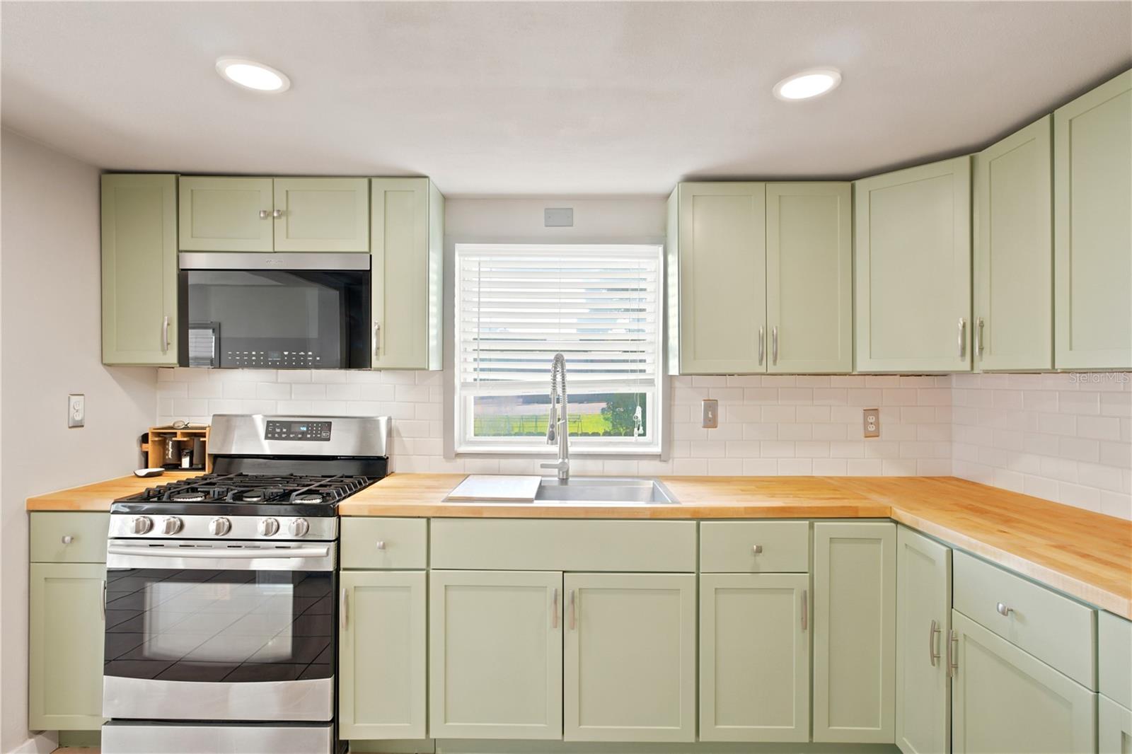 WEST KING TR - Residential