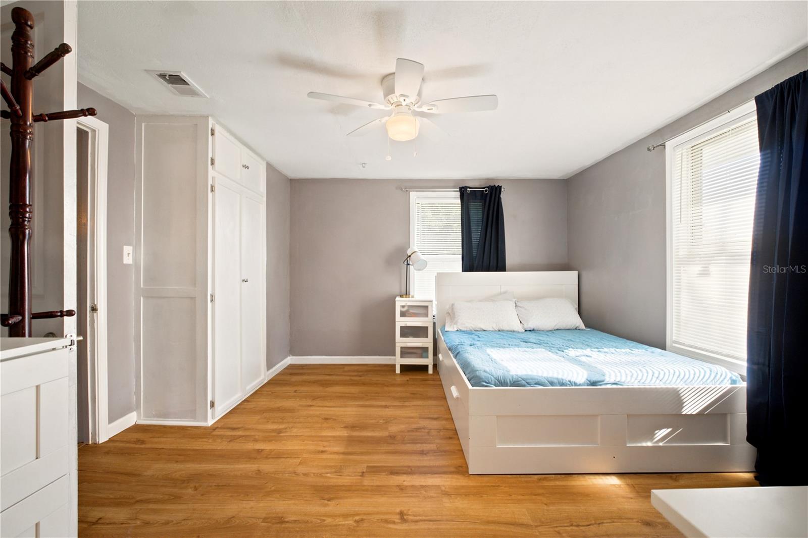 WEST KING TR - Residential
