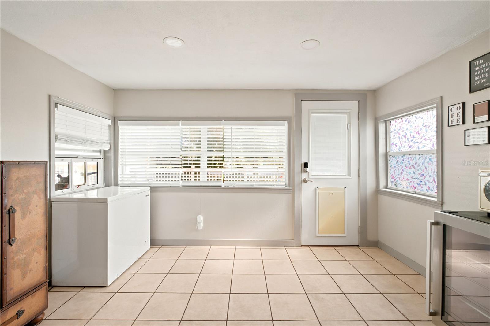 WEST KING TR - Residential