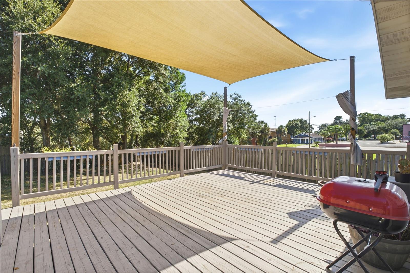 WEST KING TR - Residential