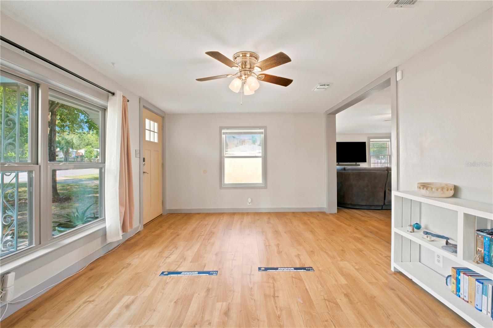 WEST KING TR - Residential