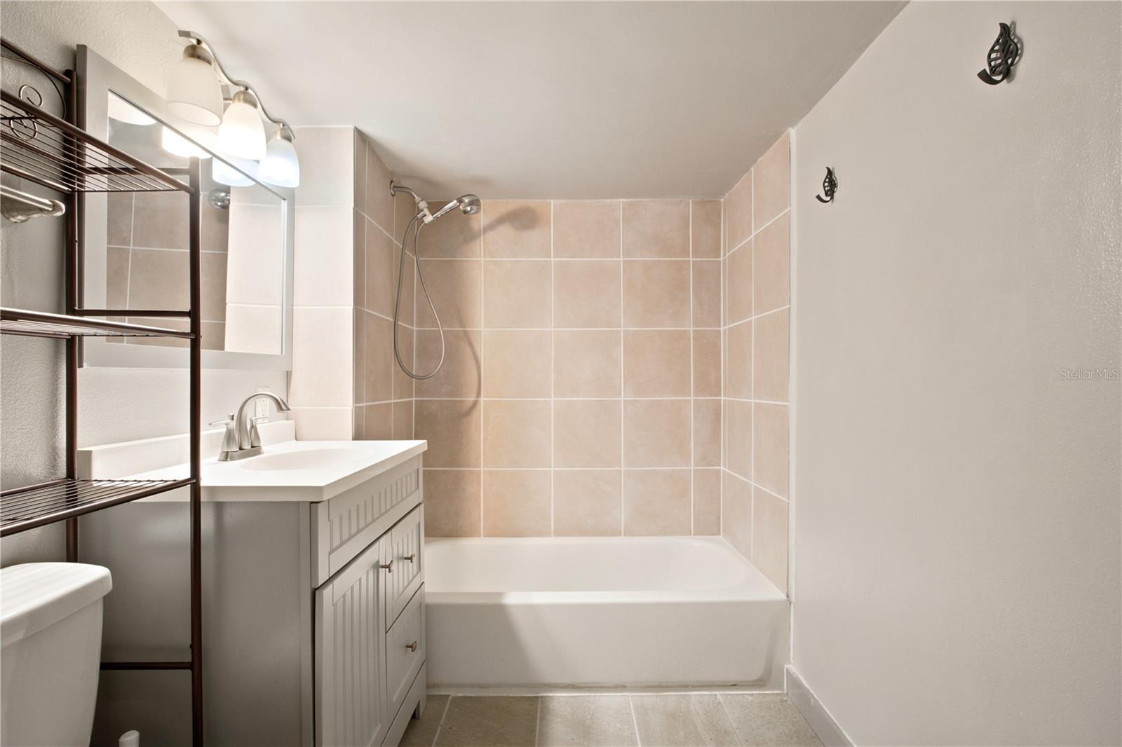 WEST KING TR - Residential