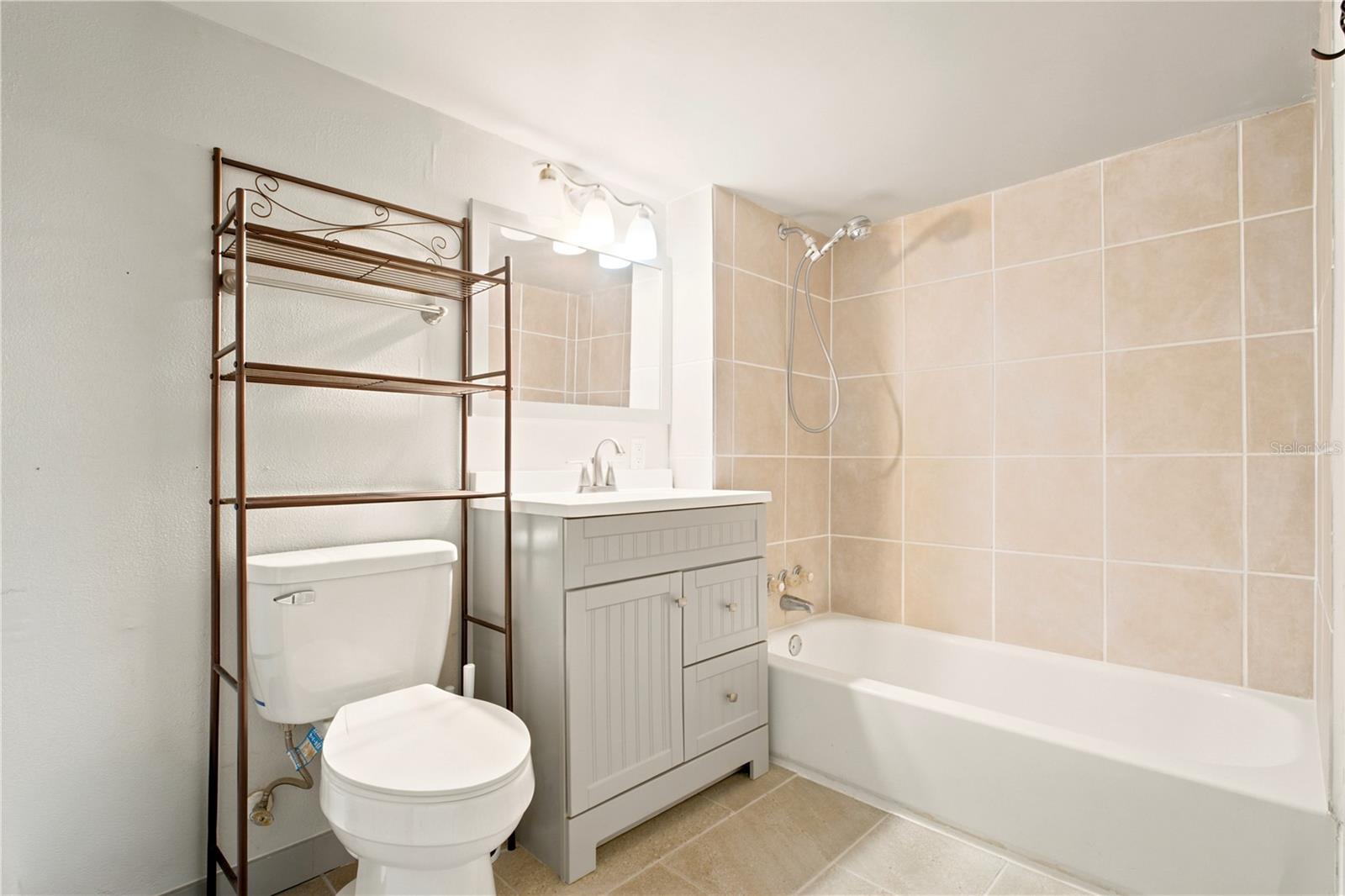 WEST KING TR - Residential