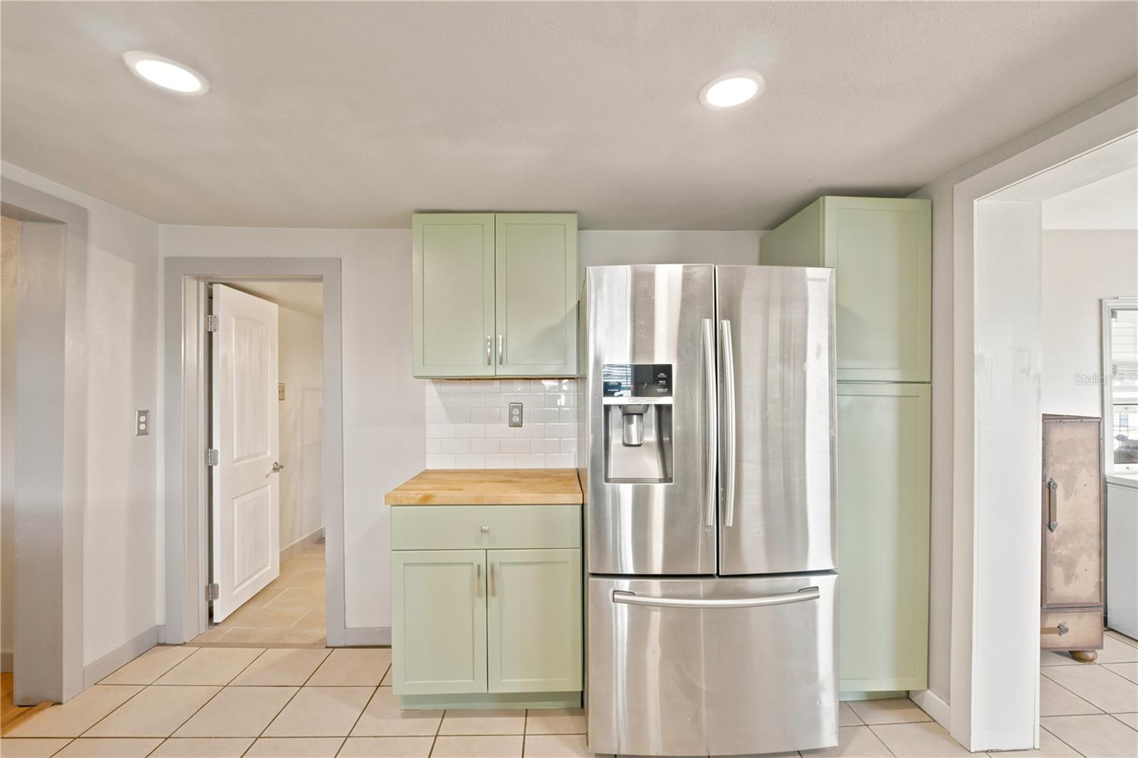 WEST KING TR - Residential