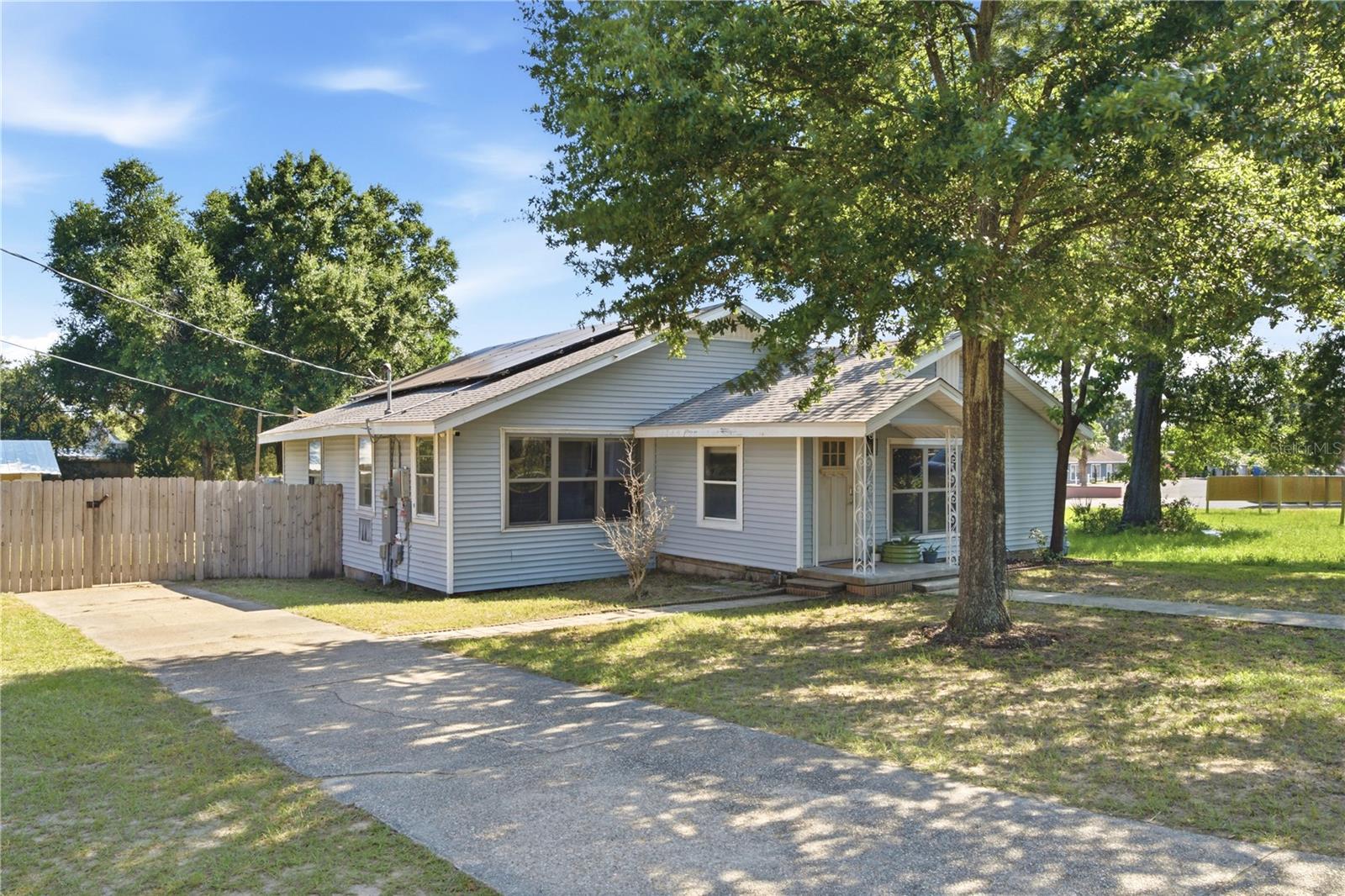 WEST KING TR - Residential