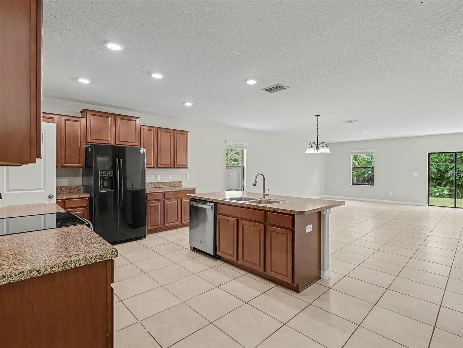 TWIN CREEKS PH 1 & 2 - Residential