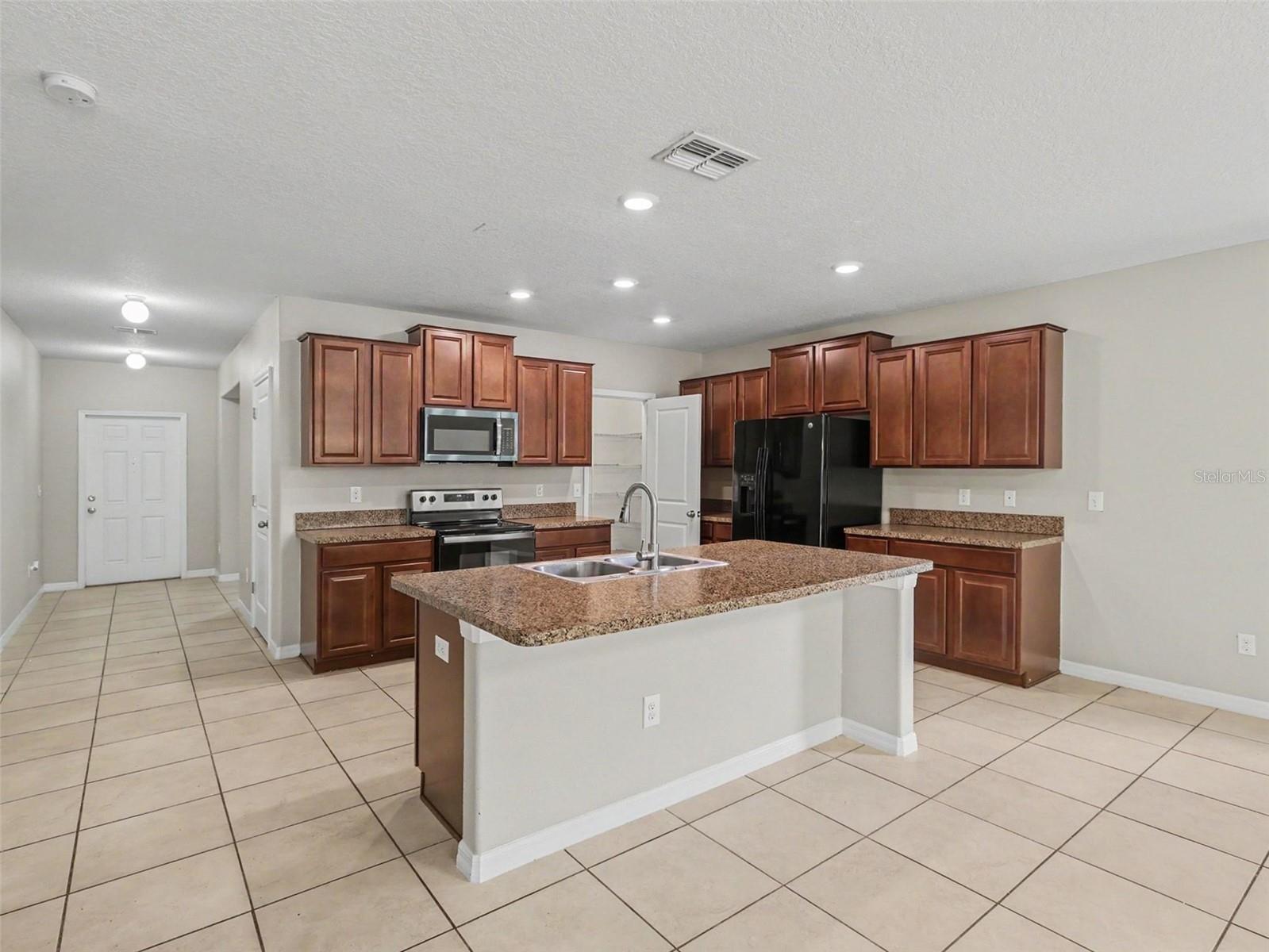 TWIN CREEKS PH 1 & 2 - Residential