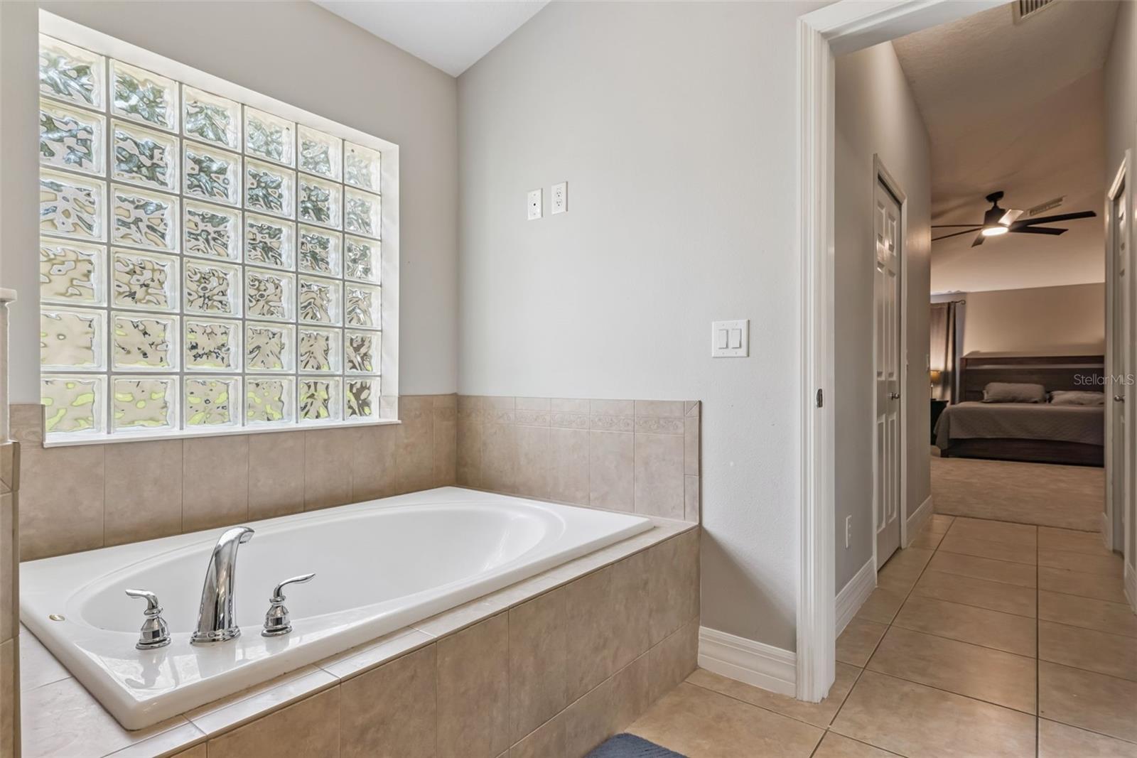BLUE LAKE ESTATES - Residential