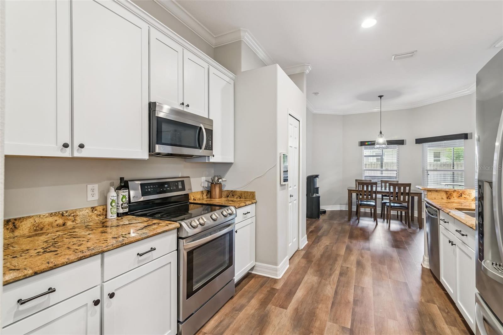 BLUE LAKE ESTATES - Residential