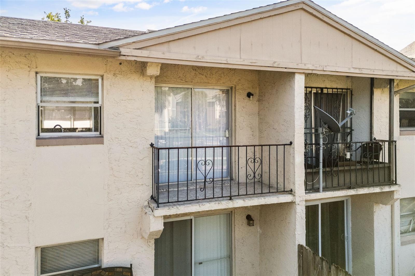COMMODORE PLACE CONDO - Residential