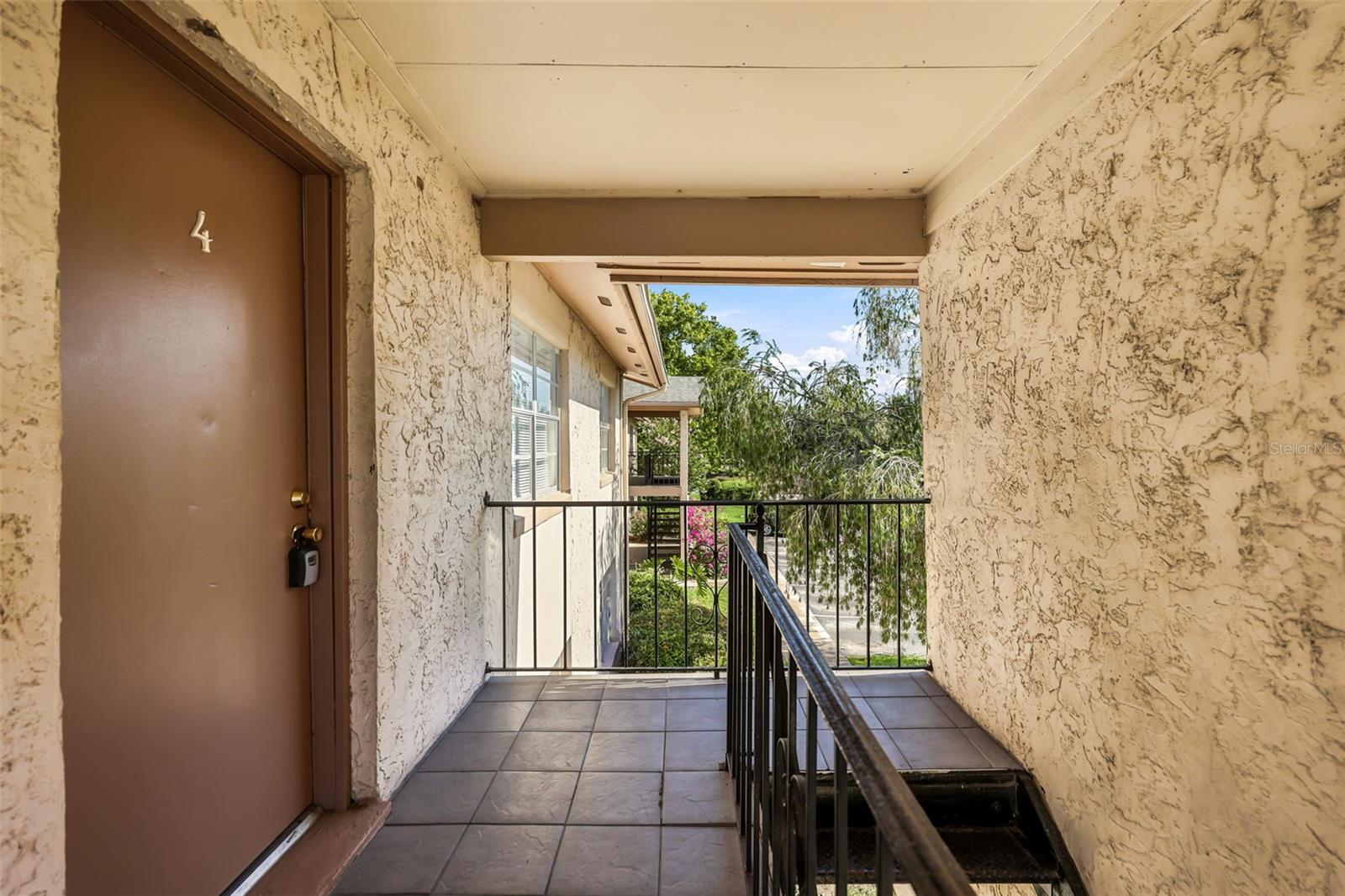 COMMODORE PLACE CONDO - Residential