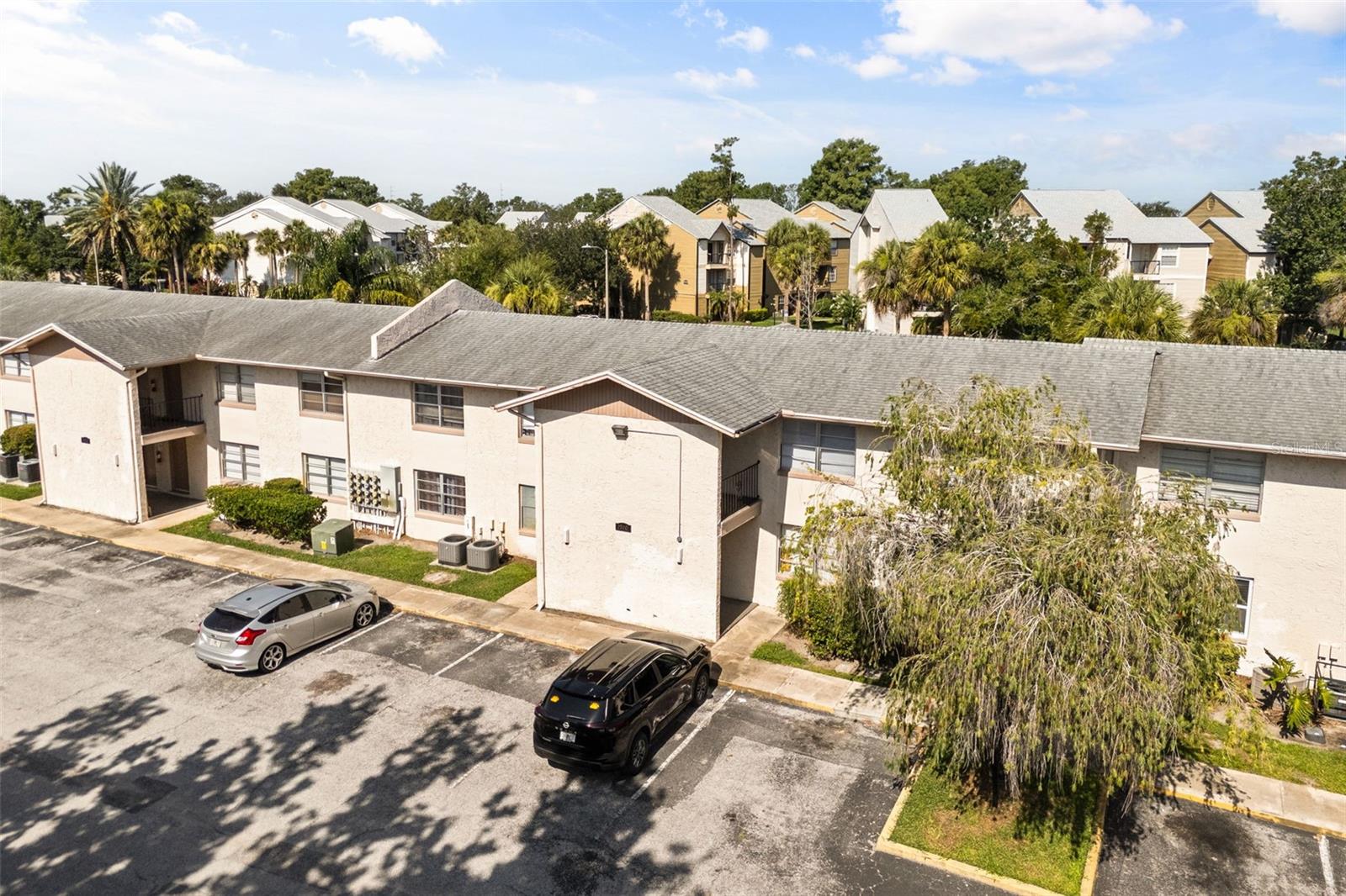 COMMODORE PLACE CONDO - Residential