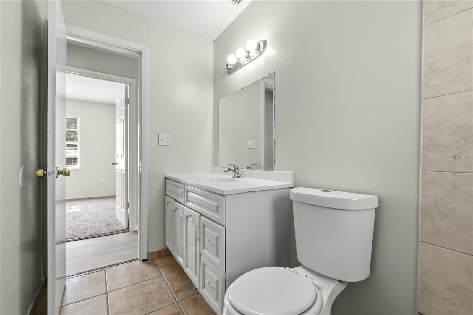 COMMODORE PLACE CONDO - Residential