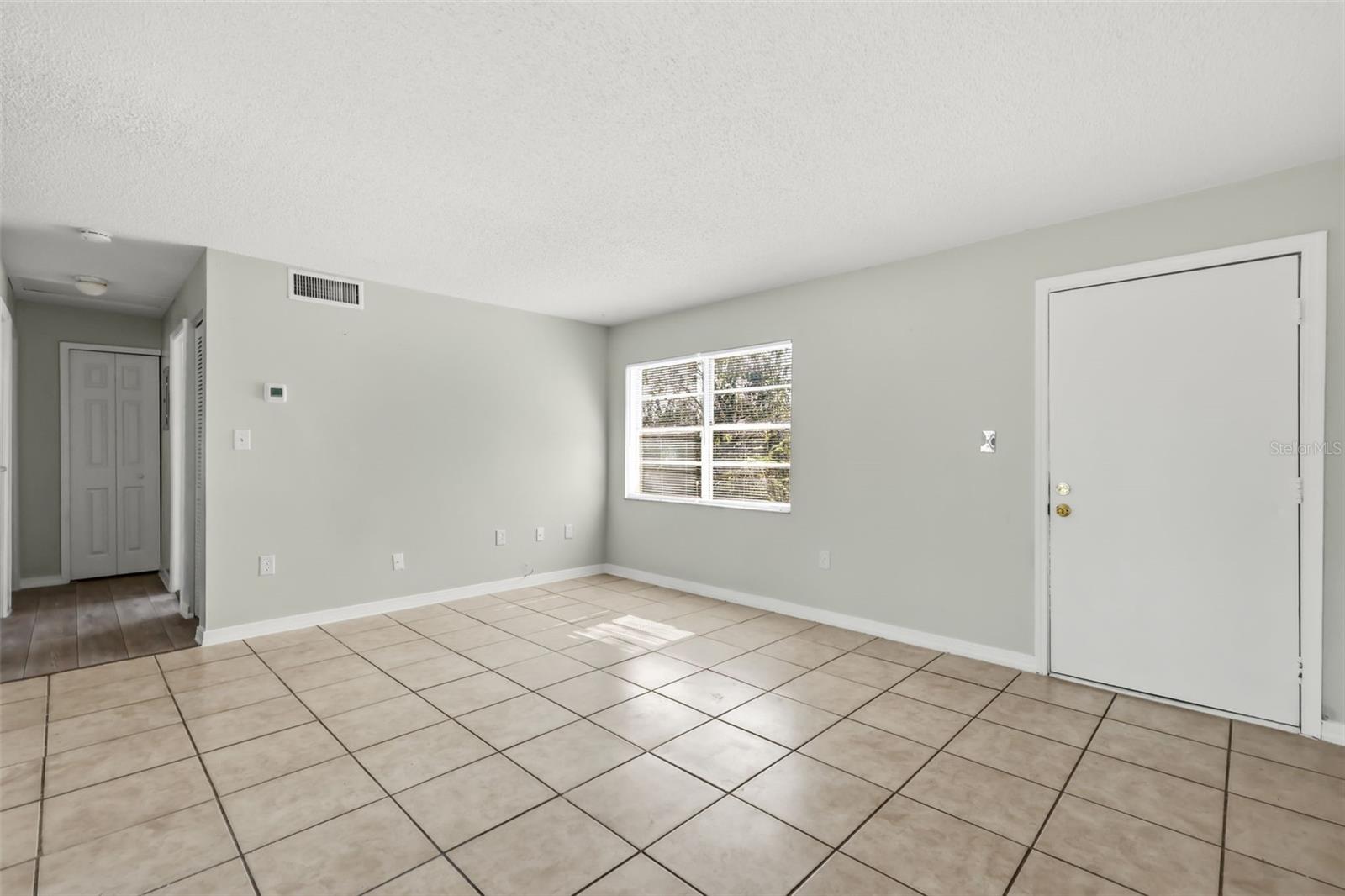 COMMODORE PLACE CONDO - Residential