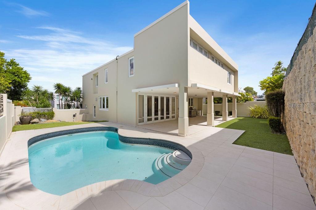 LOA ARBOLES DE MONTEHIEDRA - Residential