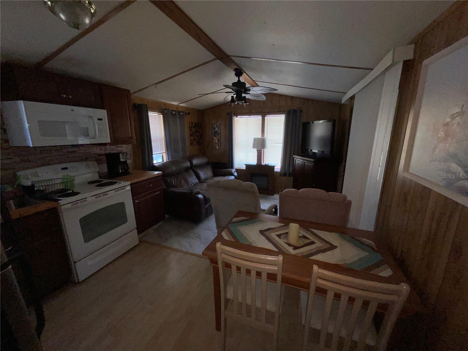 COUNTRY AIRE ESTATES - Residential