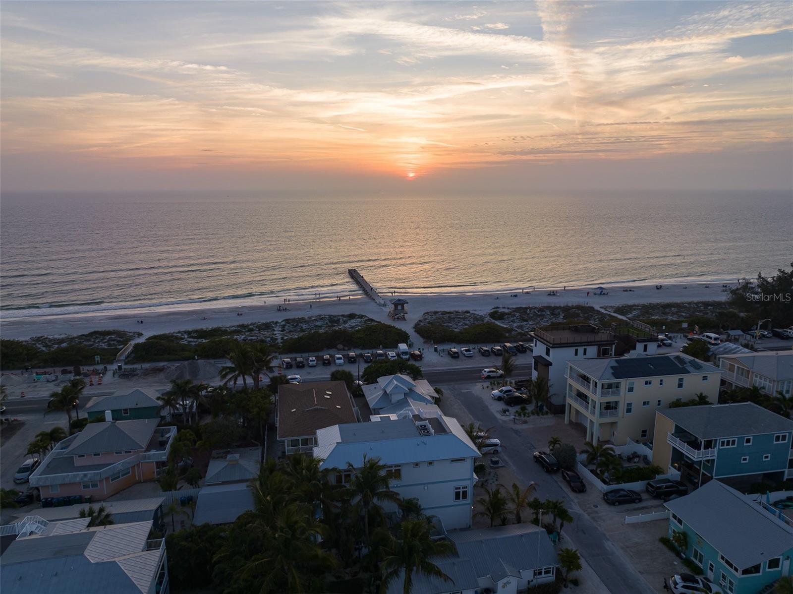 CORTEZ BEACH - Residential