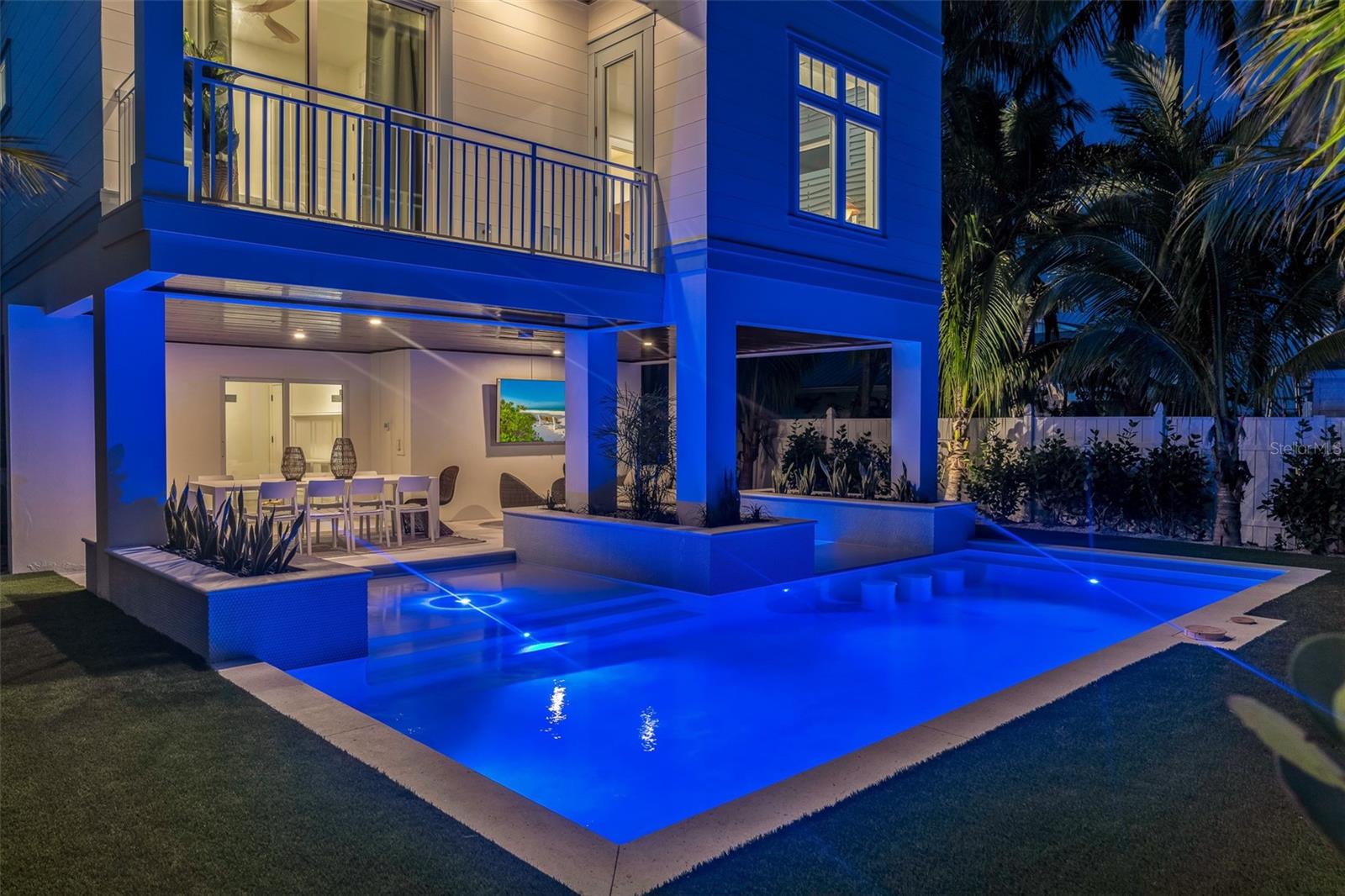 CORTEZ BEACH - Residential