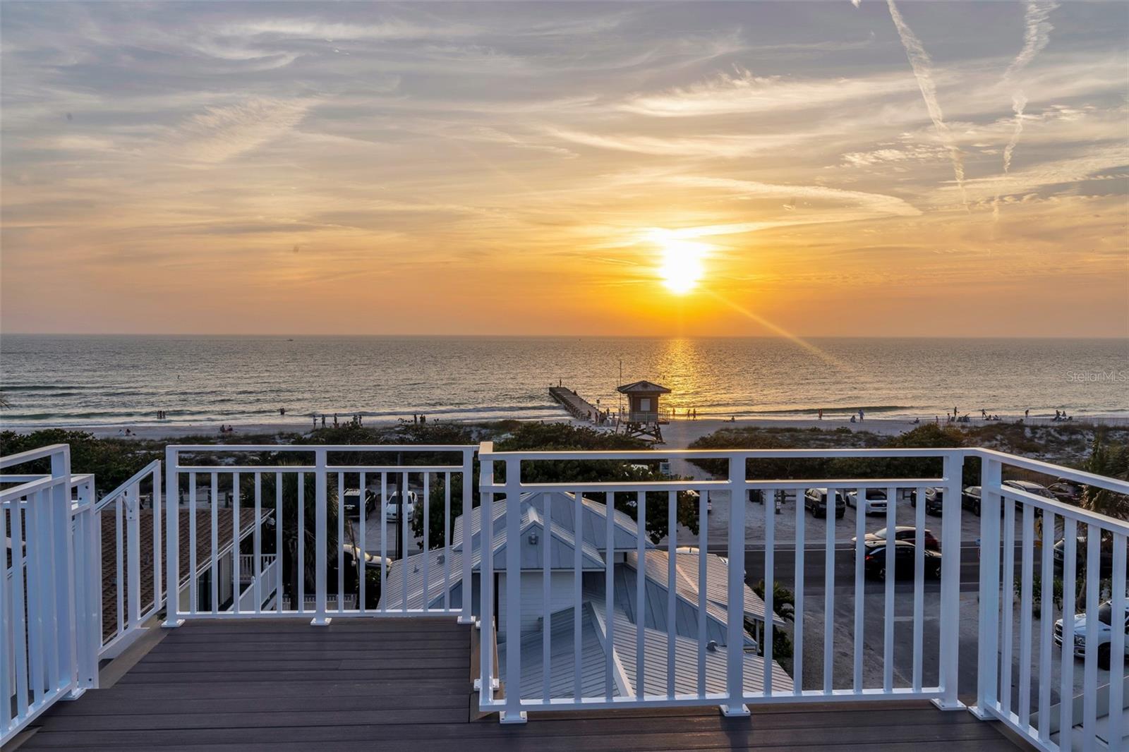 CORTEZ BEACH - Residential