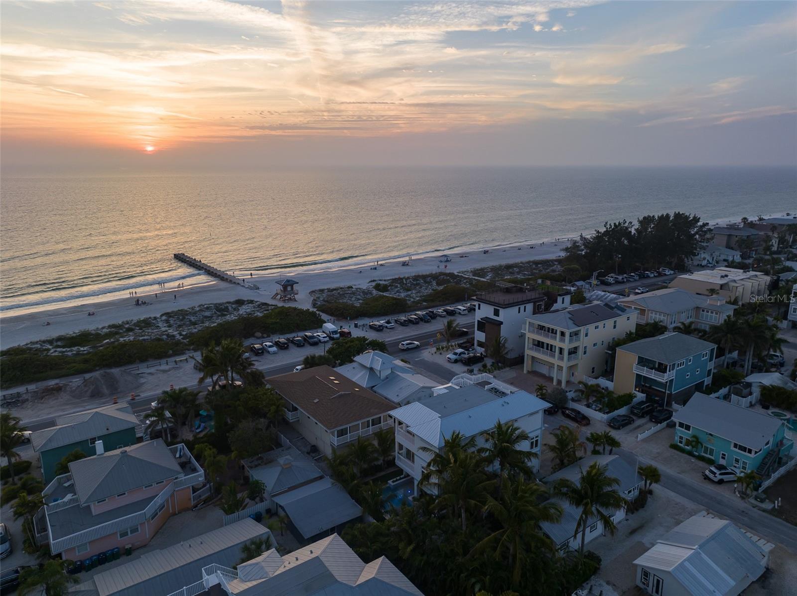 CORTEZ BEACH - Residential