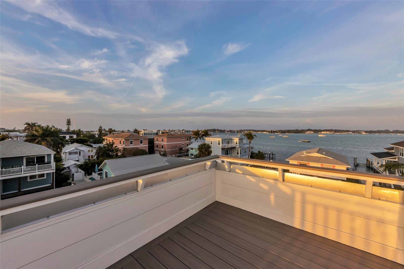CORTEZ BEACH - Residential