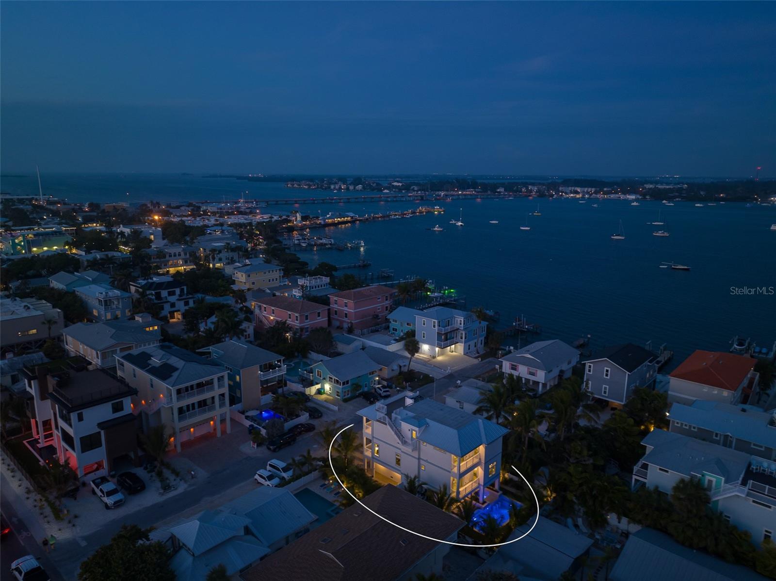 CORTEZ BEACH - Residential