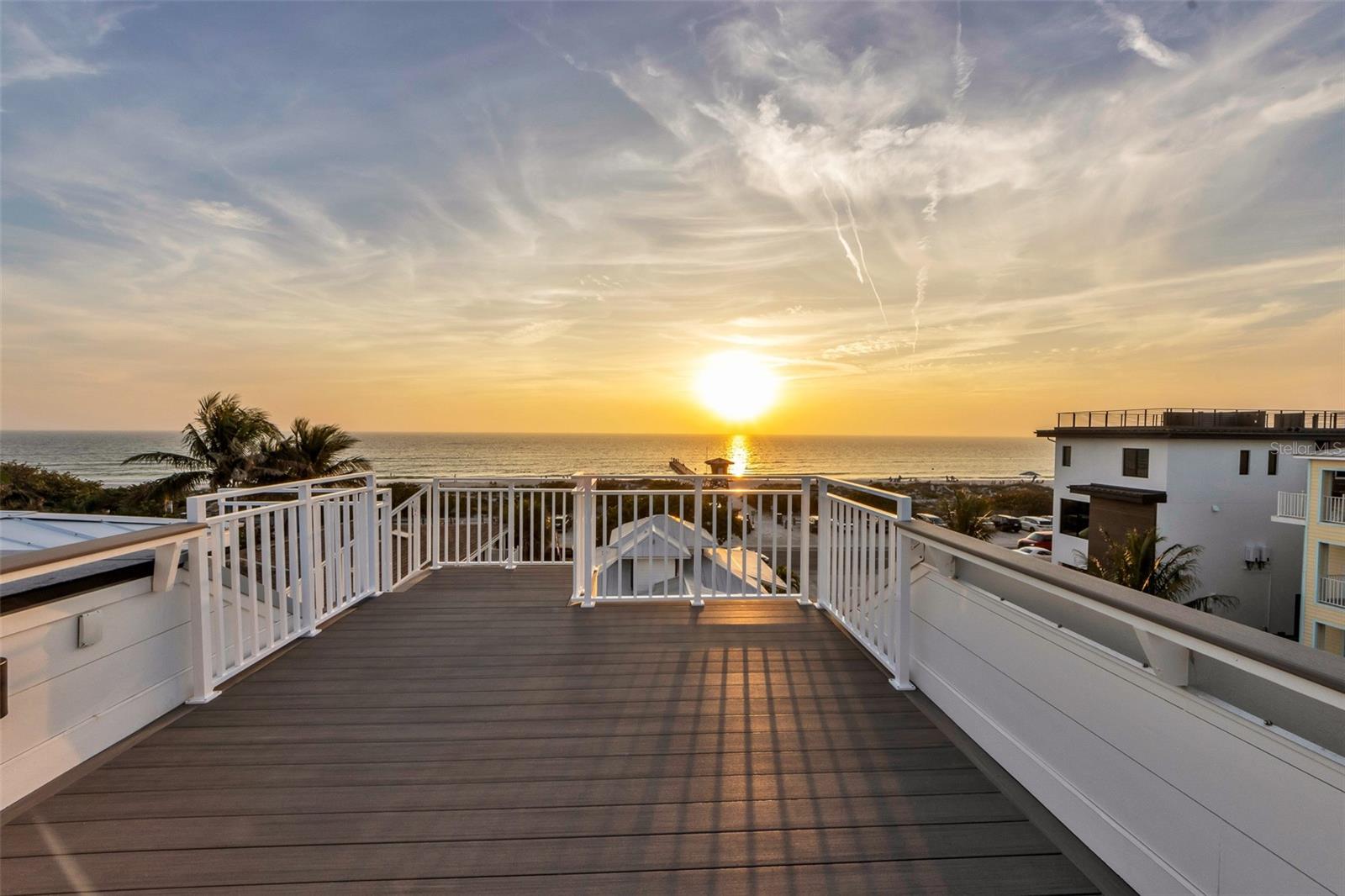 CORTEZ BEACH - Residential
