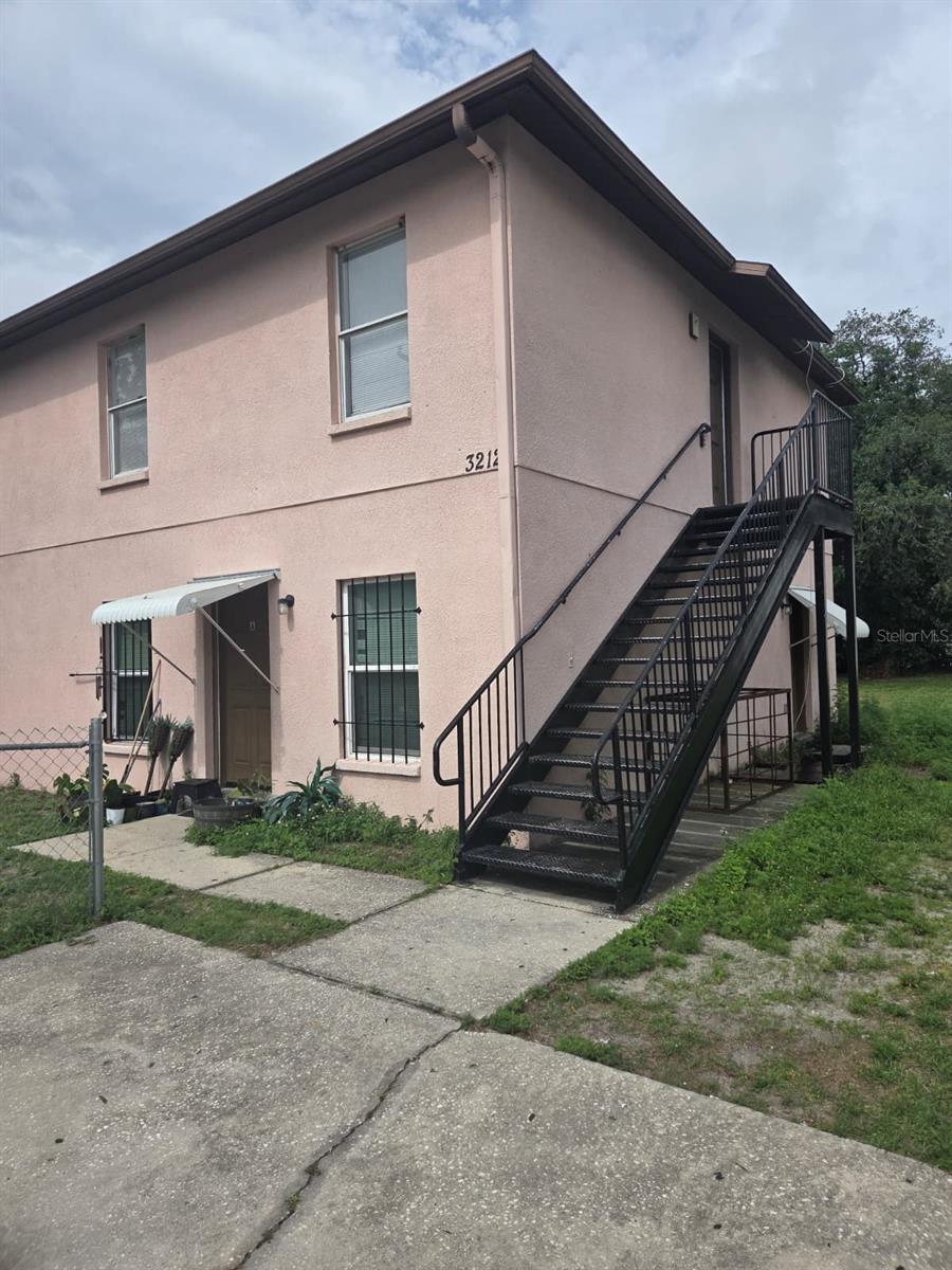 Price drop!! Discover comfortable living at 3212 N 50th Street #B in Tampa, FL — a three-bedroom, two-bath apartment designed for everyday convenience. The home offers central air for consistent temperature control, in-unit washer and dryer hookups for easy laundry, and dedicated parking. Thoughtfully laid out, the apartment provides practical space for furnishings and daily routines. Located in Tampa, it’s well-positioned for local shopping and commute.
Unit is on the second floor!
Section 8 welcome!
No eviction. Background check. Income 3x rent.