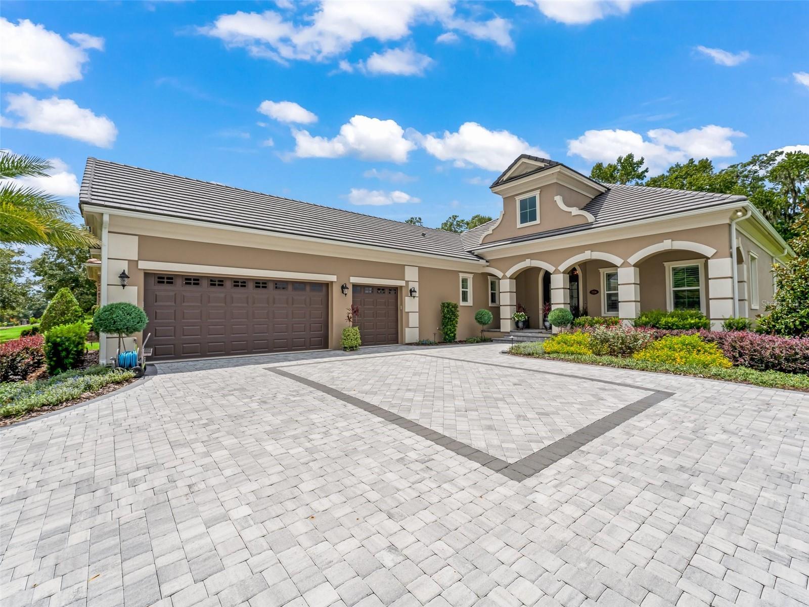 GOLDEN OCALA - Residential