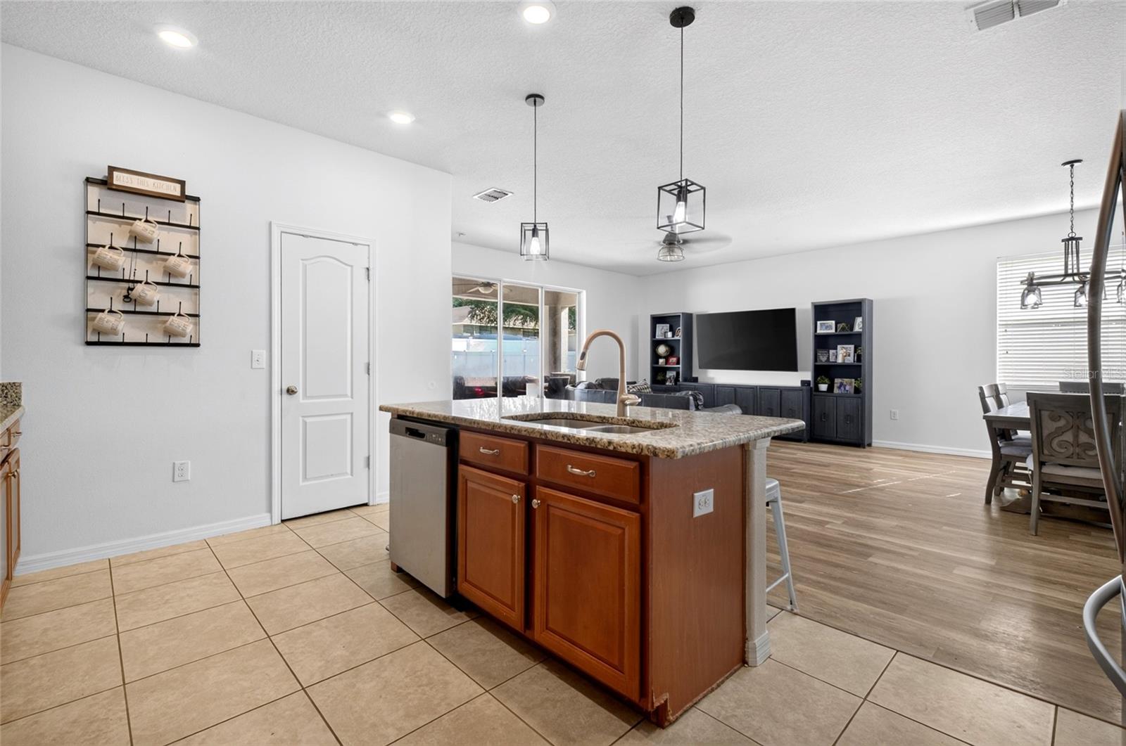 STONEYBROOK HILLS - Residential