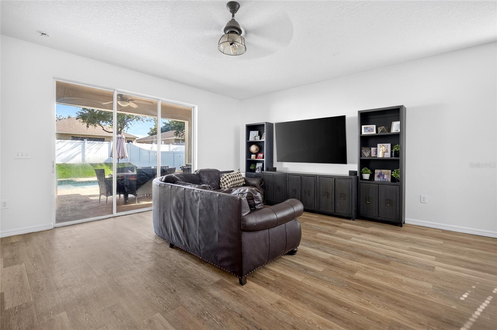 STONEYBROOK HILLS - Residential