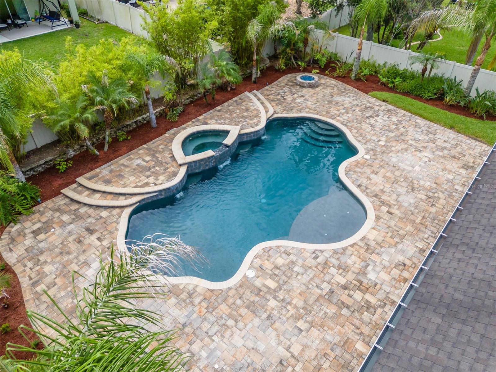 CHANNING PARK - Residential