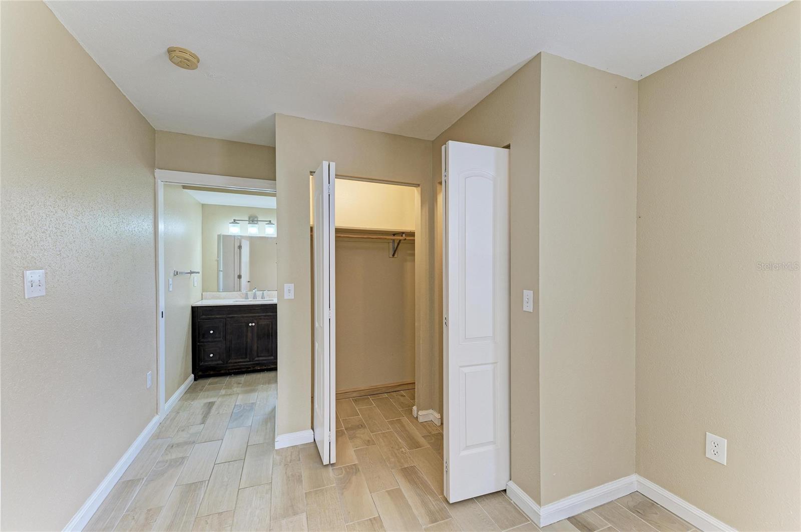 LOMA LINDA PARK - Residential