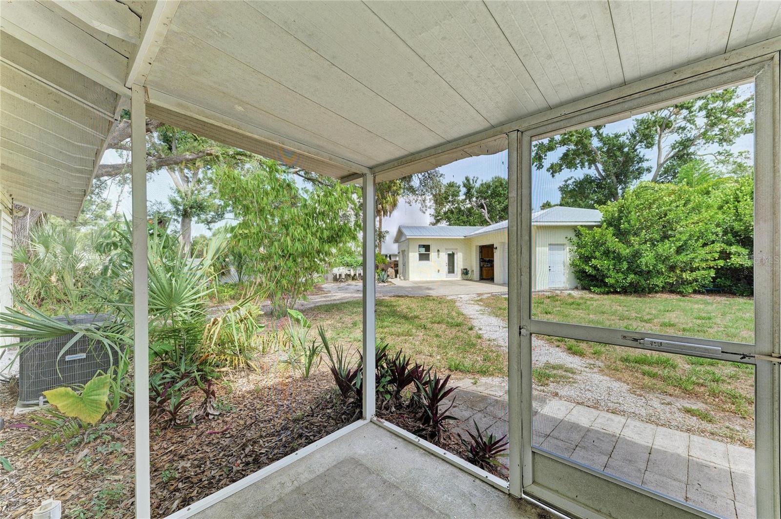 LOMA LINDA PARK - Residential