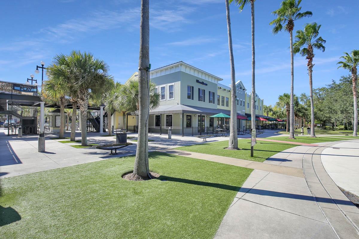 FISHHAWK RANCH PH 2 PARCEL R UNIT 1 - Residential Lease