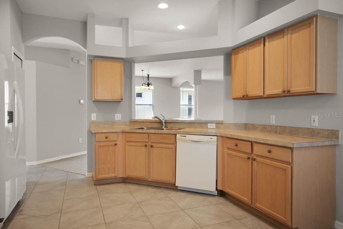 FISHHAWK RANCH PH 2 PARCEL R UNIT 1 - Residential Lease