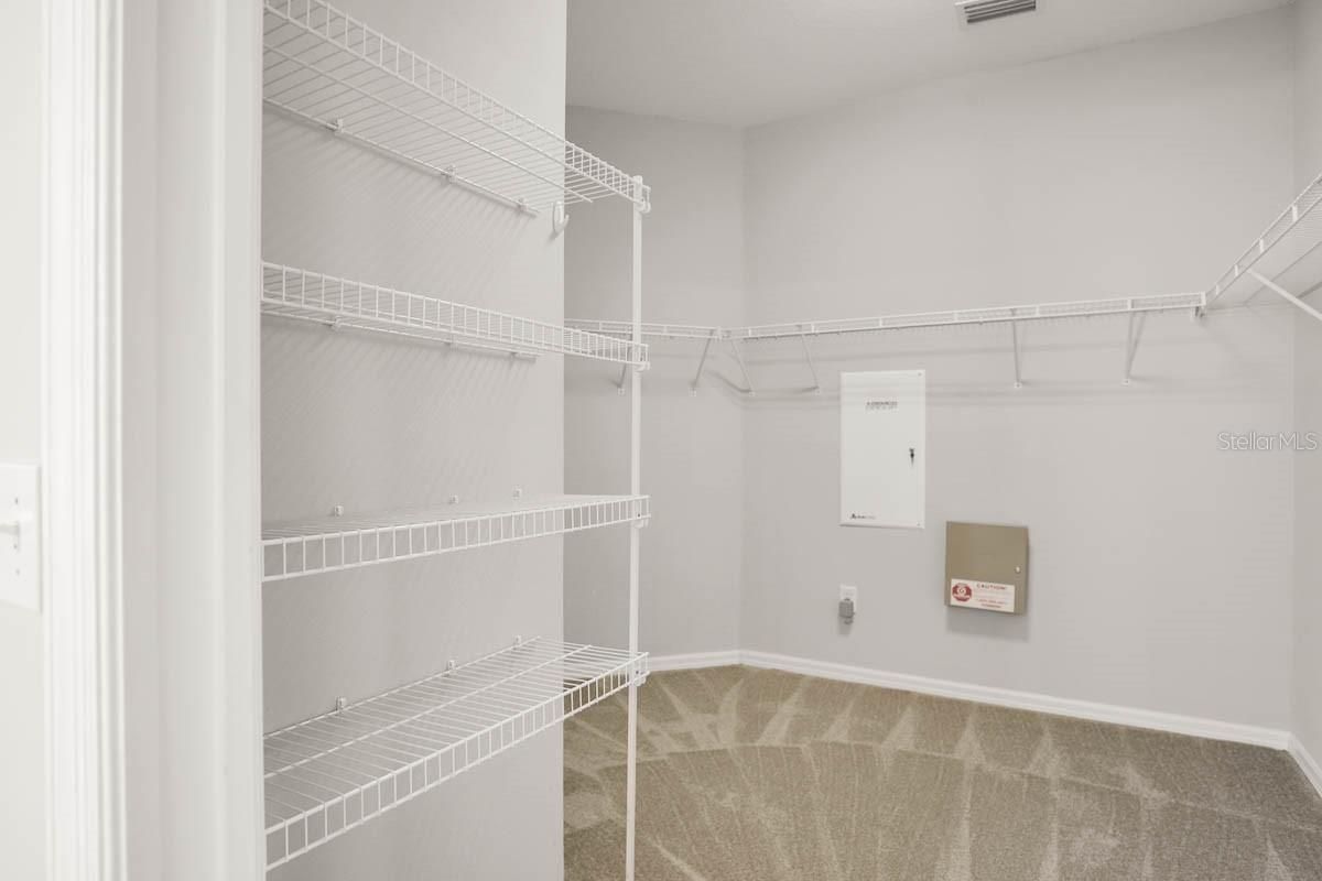 FISHHAWK RANCH PH 2 PARCEL R UNIT 1 - Residential Lease
