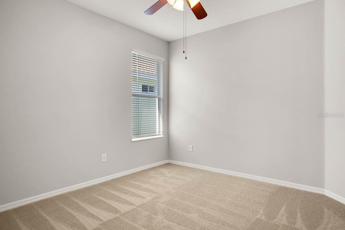FISHHAWK RANCH PH 2 PARCEL R UNIT 1 - Residential Lease