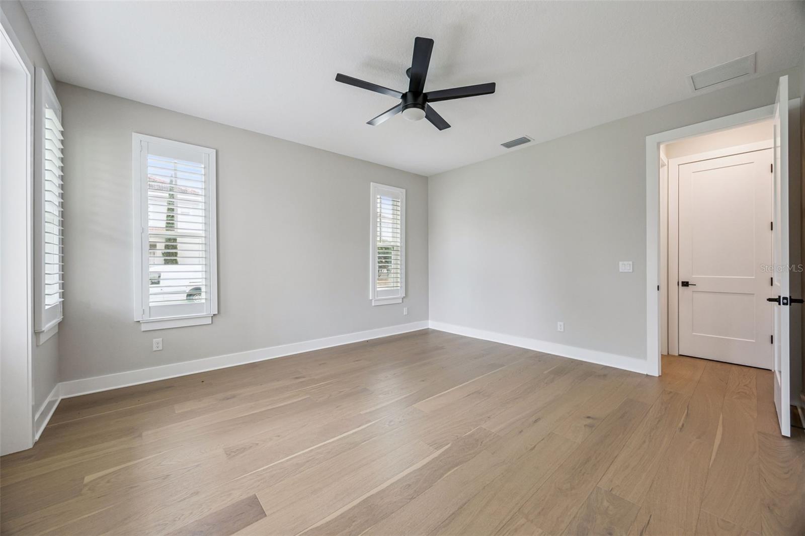 AUTRYS PARK - Residential Lease