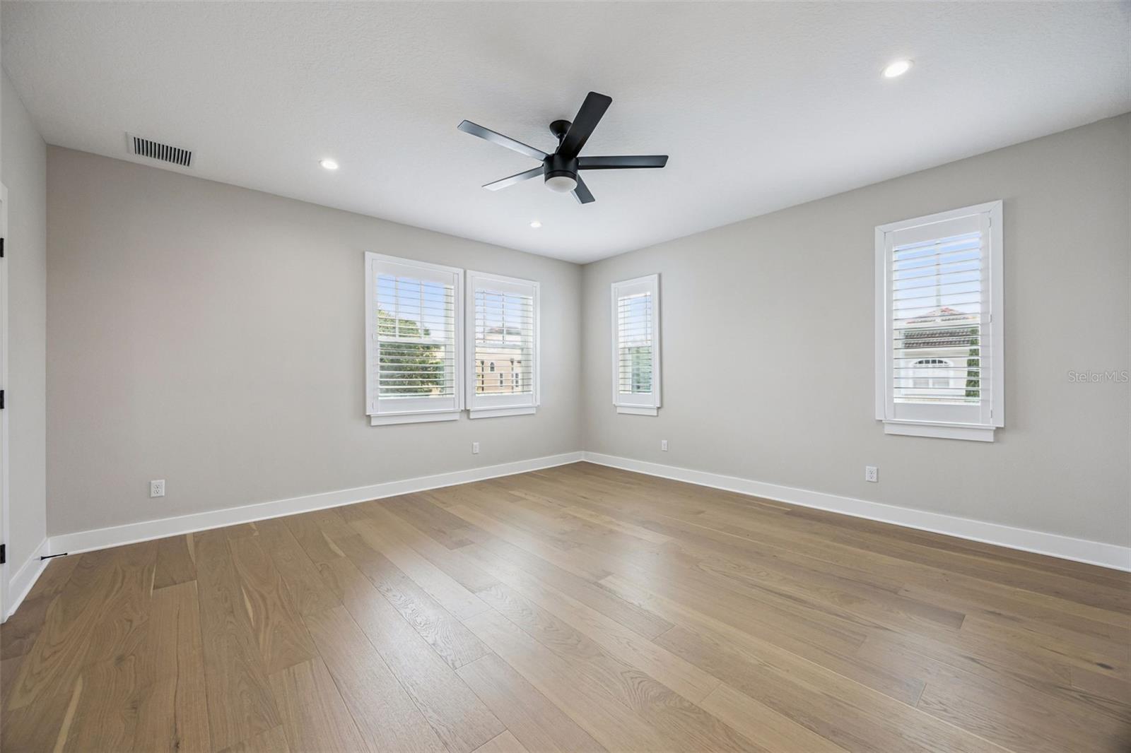 AUTRYS PARK - Residential Lease