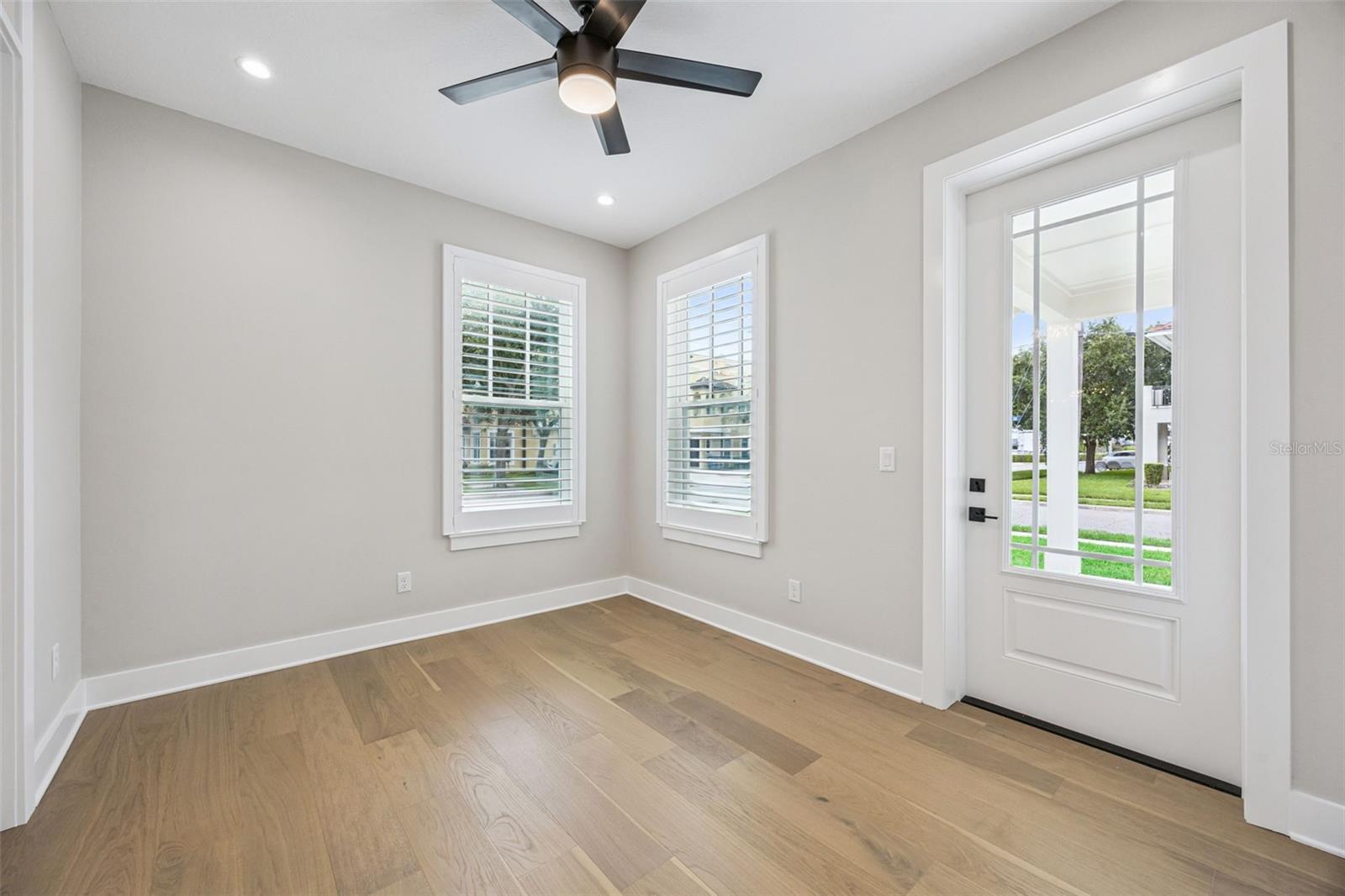 AUTRYS PARK - Residential Lease