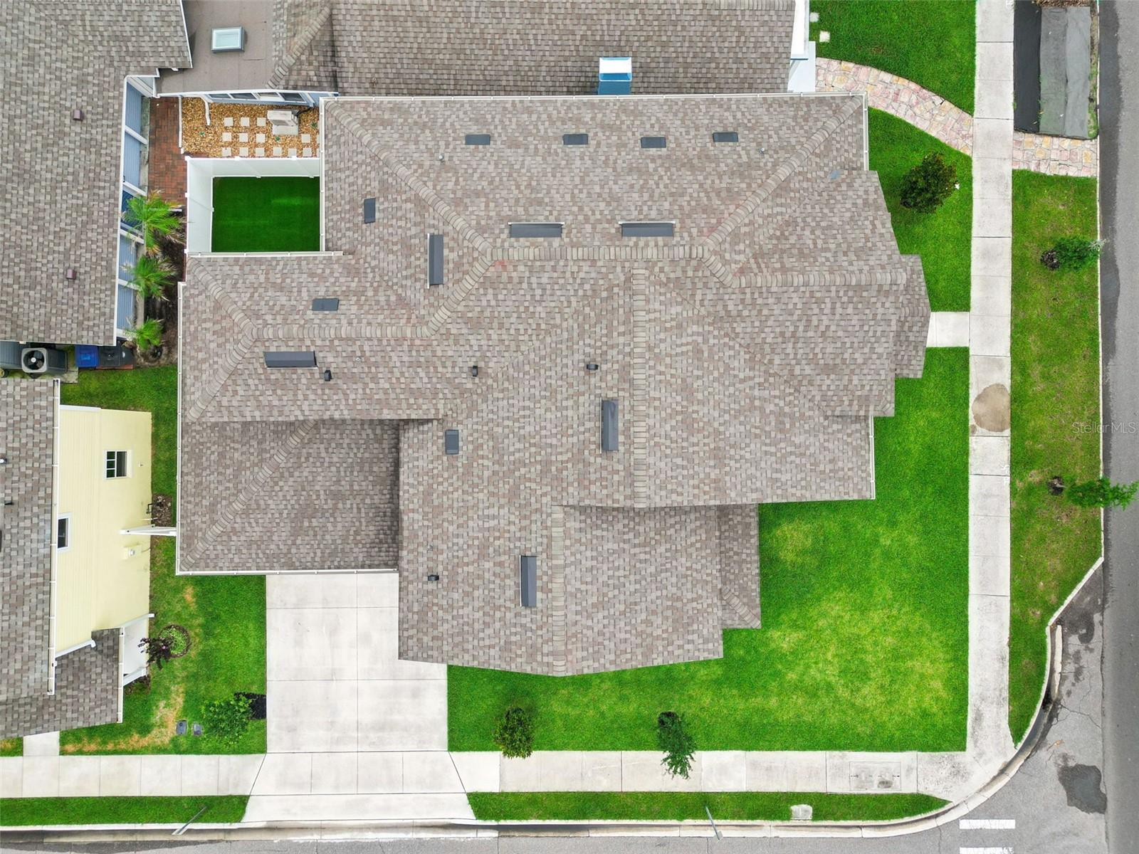 AUTRYS PARK - Residential Lease