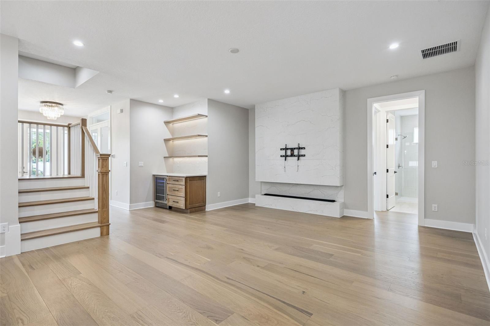 AUTRYS PARK - Residential Lease