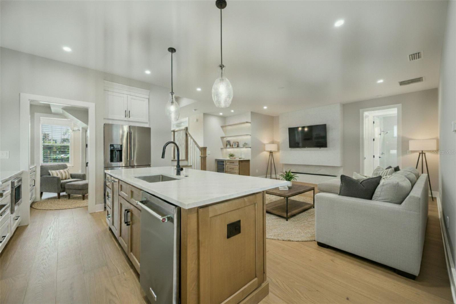 AUTRYS PARK - Residential Lease
