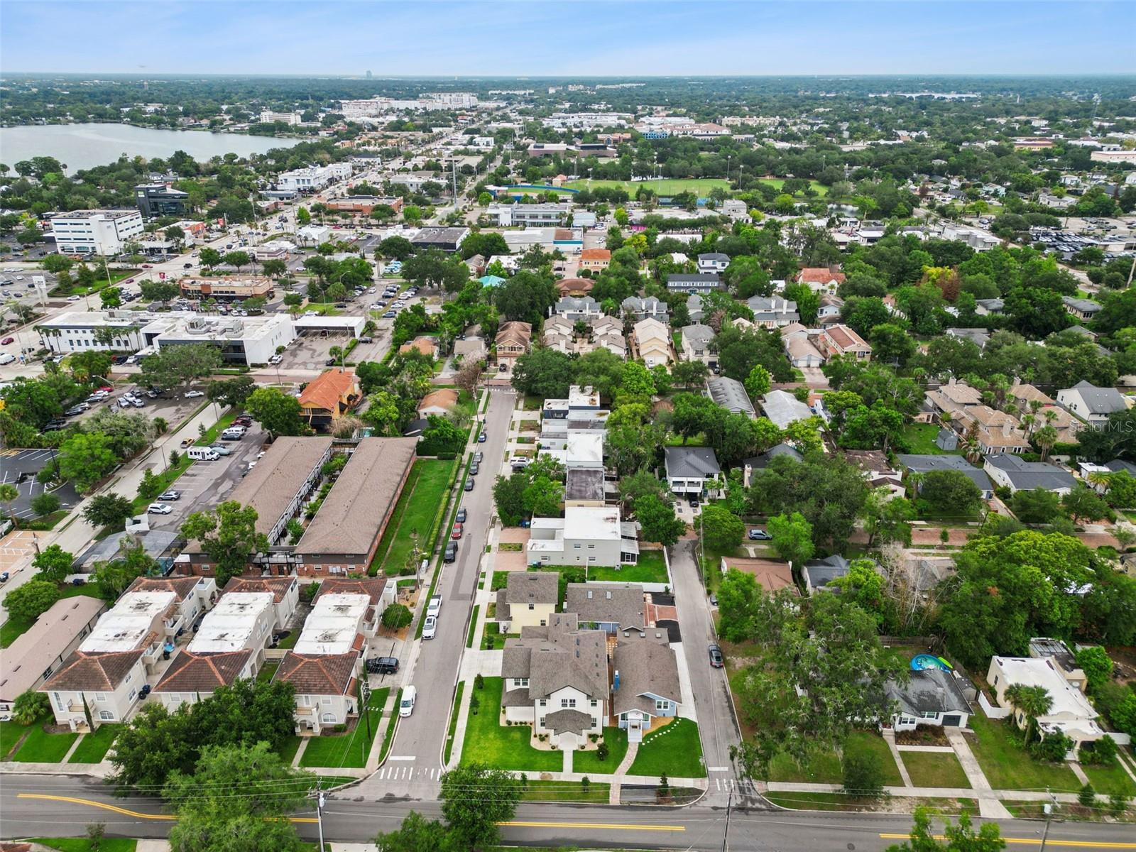 AUTRYS PARK - Residential Lease