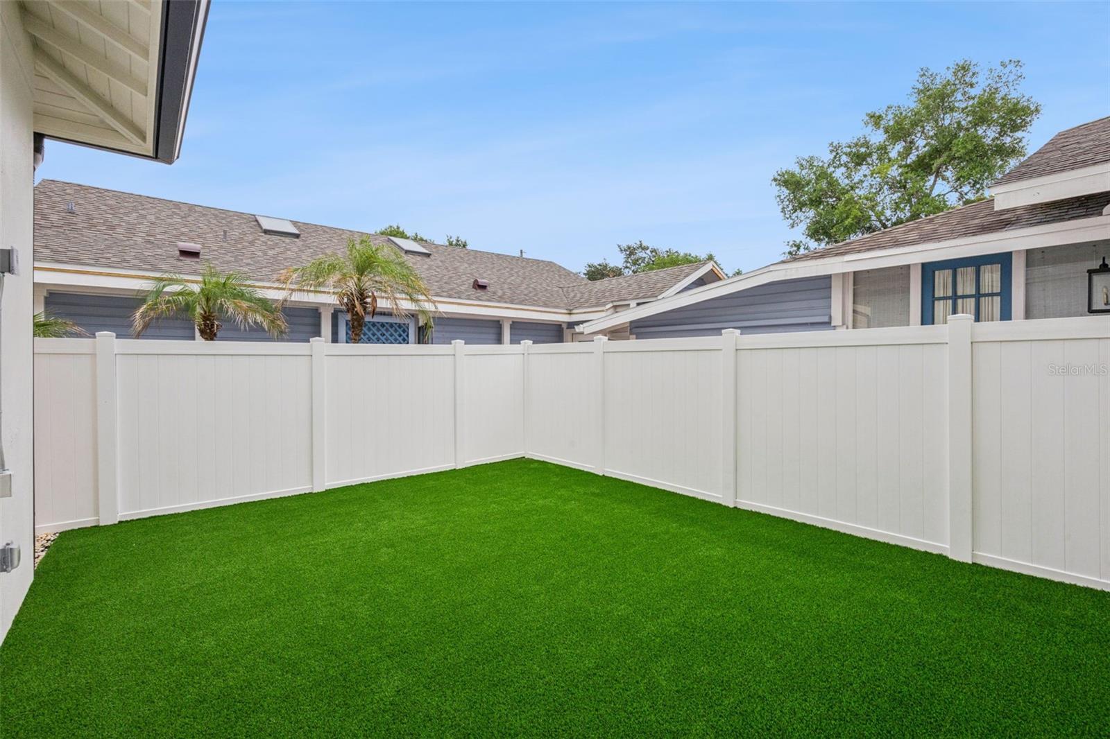 AUTRYS PARK - Residential Lease